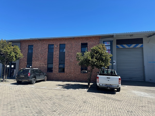 To Let commercial Property for Rent in Maitland Western Cape